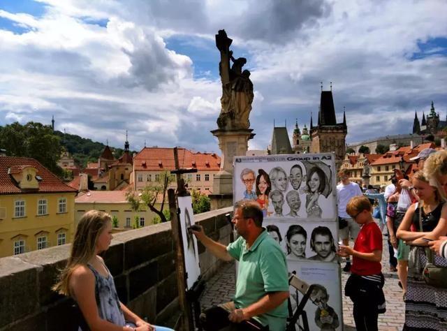 唐伯虎未成年 唐伯才华或个性已颇具锋芒