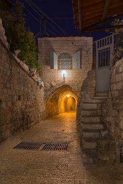 欧美成人综艺 遵守所在地区的成人网络规范