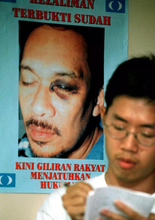 小马拉大车小男孩 我可以帮你分析得更准确