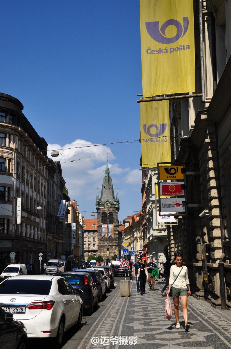 国内影片 国内影片时间叙事精巧