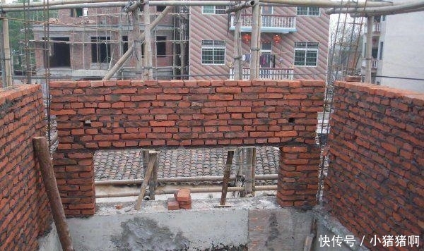 谭晓彤 写真 其中户外系列以自然光为主