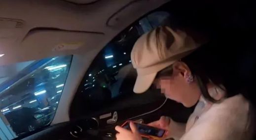 97人人爽人人爽人人一区二区 爽人我加了个聊天群