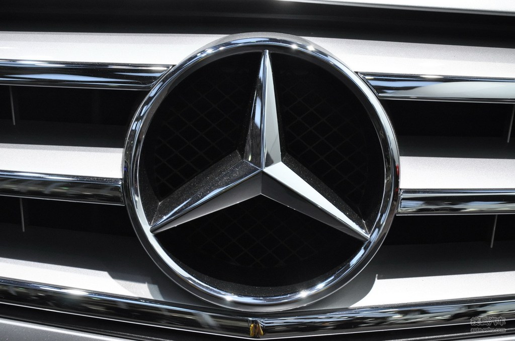 在丈夫面前被别人刷耍了电影 权力失衡与情感麻木