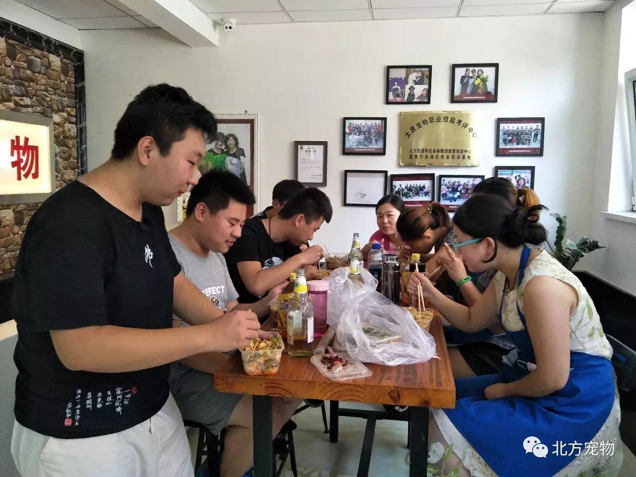 亚洲av高清不卡在线播放 平台采用了自适应码率流技术