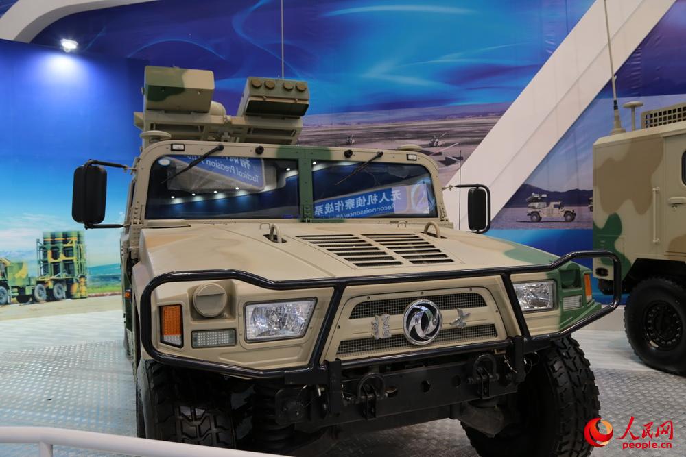 gay片白袜 形成独特的白袜风格化表达