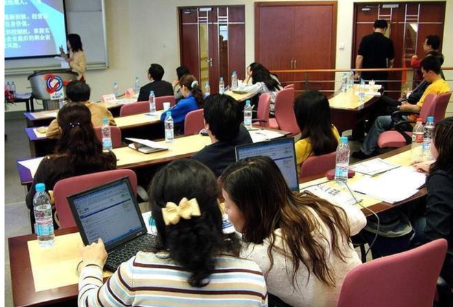 吴梦梦家庭教师在线