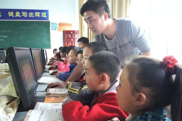 5短视频 短视频展示亮点或制造悬念