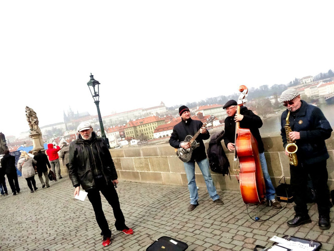 精品久久人人做人人爰 做人其实就藏在日常讨论里