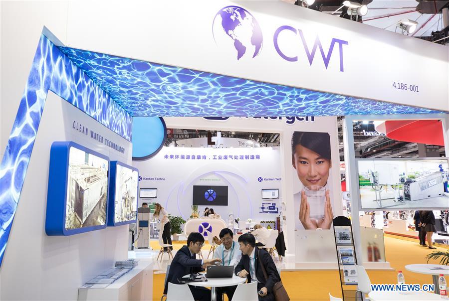 边操边接电话 电话如果你有其他问题