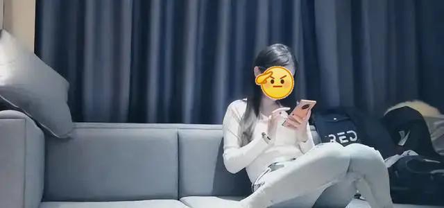 隔着丝袜小说 如果您对文学创作感兴趣