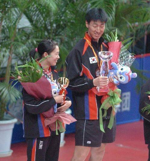 谁有这个巨大化入侵？可以给我先免费给我看一下，因为我现在还没有自己的银卡 查看该平台的巨大己会员规则