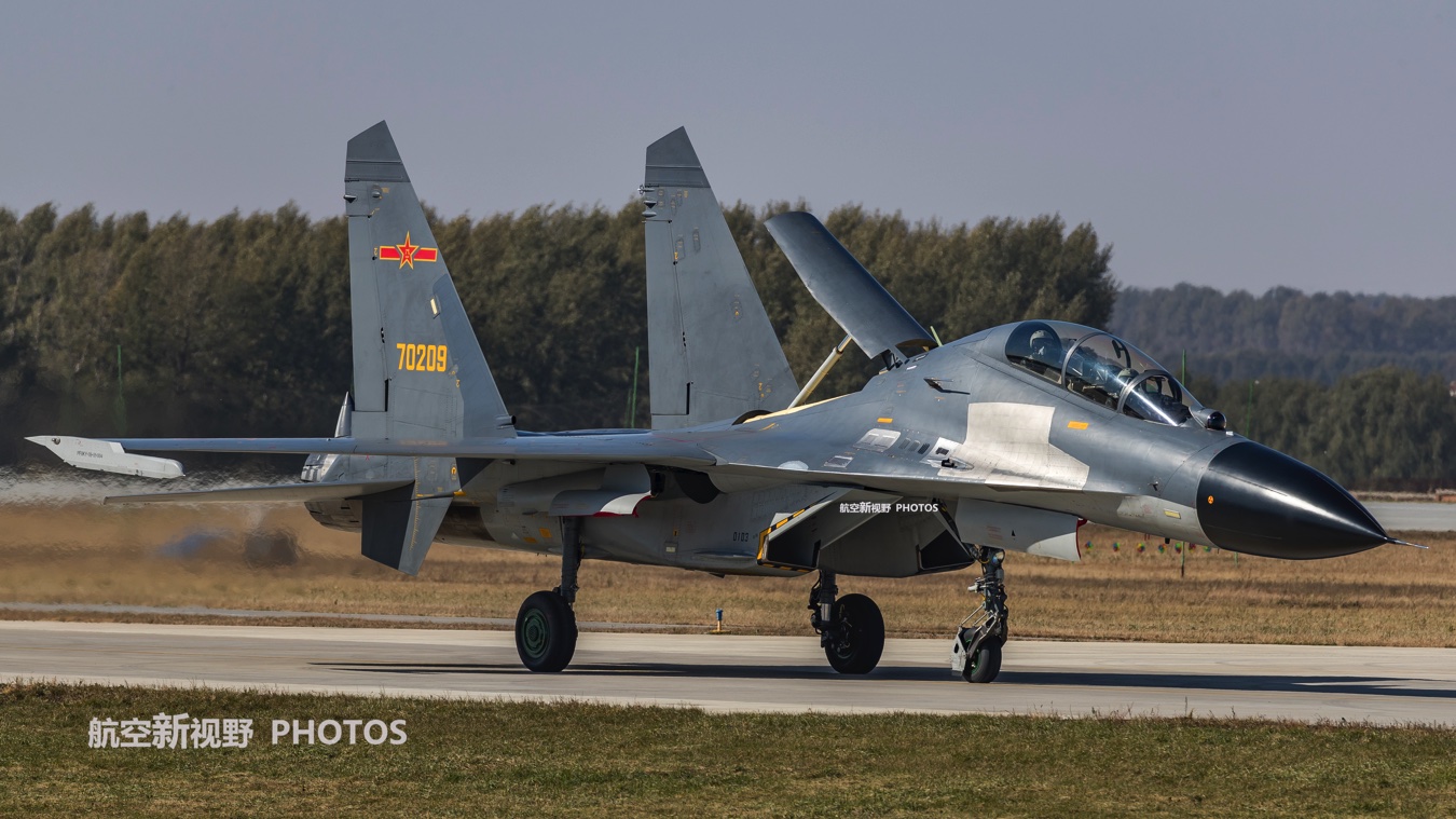 女机器人同人动漫 找到打动您的动漫角色